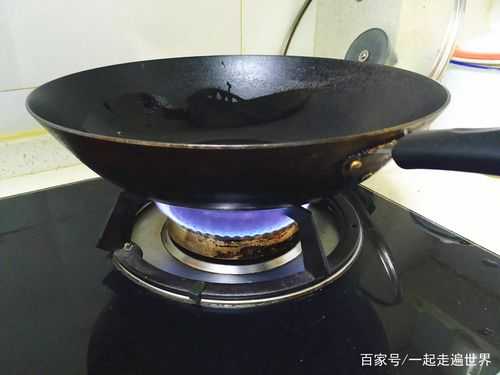 新买的铁锅有一股味道正常吗,铁锅门味道怎么样去除-第3张图片-厨房小当家 新买的铁锅有一股味道正常吗,铁锅门味道怎么样去除-第3张图片-厨房小当家