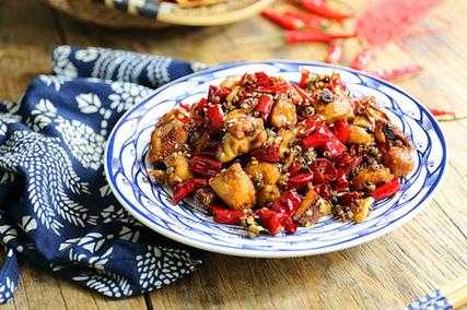 辣子鸡哪里菜(辣子鸡哪里菜系)-第3张图片-厨房小当家 辣子鸡哪里菜(辣子鸡哪里菜系)-第3张图片-厨房小当家