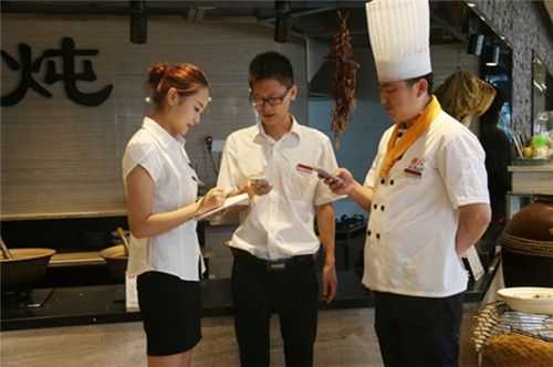 餐馆出菜怎么样不乱(中小型饭店前厅与后厨怎样做好对接)-第2张图片-厨房小当家 餐馆出菜怎么样不乱(中小型饭店前厅与后厨怎样做好对接)-第2张图片-厨房小当家