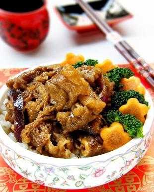 牛肉饭哪里好吃（吉野家大口烧牛丼和牛肉饭区别）-第2张图片-厨房小当家