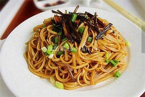 杭州哪里拌面好吃（杭州拌面是哪里来的）-第1张图片-厨房小当家