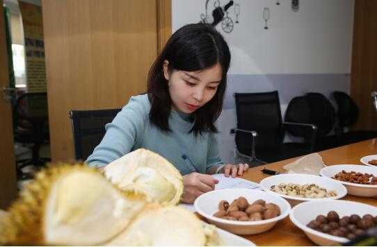 试吃员的工作除了品尝各种美食外,还需要做哪些工作,小吃店上班怎么样知乎-第1张图片-厨房小当家 试吃员的工作除了品尝各种美食外,还需要做哪些工作,小吃店上班怎么样知乎-第1张图片-厨房小当家