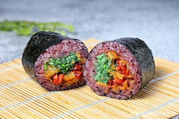 哪里的饭团最好吃（什么口味饭团最畅销）-第1张图片-厨房小当家