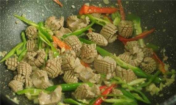 爆炒腰花是猪的什么部位,炒腰花哪里的菜好吃-第3张图片-厨房小当家 爆炒腰花是猪的什么部位,炒腰花哪里的菜好吃-第3张图片-厨房小当家