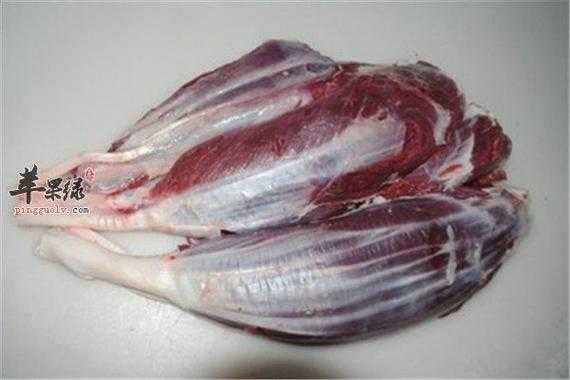 牛腱子肉是哪里(牛腱子和牛腱芯有何区别)-第3张图片-厨房小当家 牛腱子肉是哪里(牛腱子和牛腱芯有何区别)-第3张图片-厨房小当家