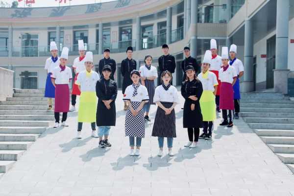 面点师培训学校哪个好,学日韩料理哪里学比较好-第1张图片-厨房小当家 面点师培训学校哪个好,学日韩料理哪里学比较好-第1张图片-厨房小当家