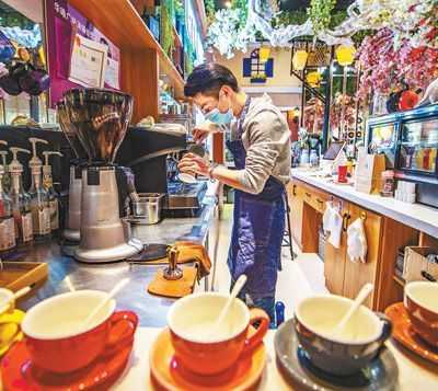 在商场里卖饮料或冰淇淋怎么样,在商场餐饮上班怎么样-第3张图片-厨房小当家 在商场里卖饮料或冰淇淋怎么样,在商场餐饮上班怎么样-第3张图片-厨房小当家