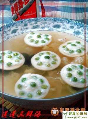 哪里的莲蓬最好吃(莲蓬子最好吃的做法)-第2张图片-厨房小当家 哪里的莲蓬最好吃(莲蓬子最好吃的做法)-第2张图片-厨房小当家
