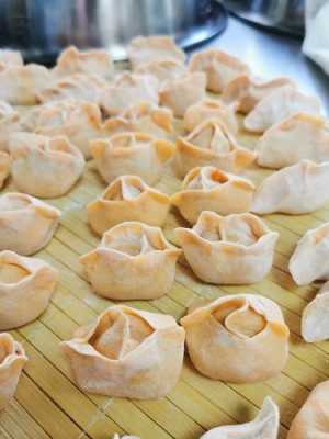 元宝饺是哪里的(元宝饺是哪里的特色美食)-第2张图片-厨房小当家 元宝饺是哪里的(元宝饺是哪里的特色美食)-第2张图片-厨房小当家