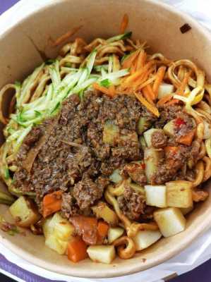 开一家面食店加凉拌菜怎么样,开个炸酱面店怎么样呢-第1张图片-厨房小当家 开一家面食店加凉拌菜怎么样,开个炸酱面店怎么样呢-第1张图片-厨房小当家