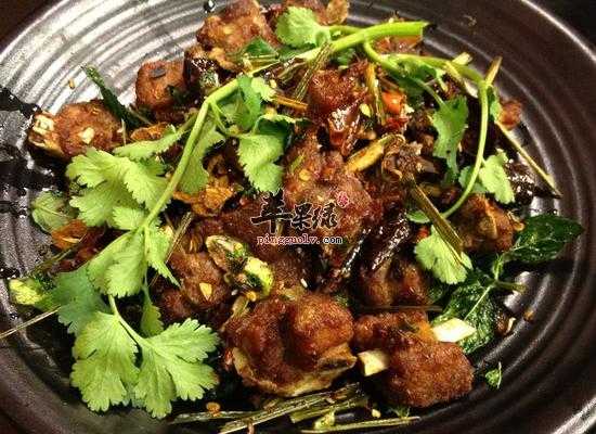 干香鸡是哪里的菜(湖南湘西菜特色)-第3张图片-厨房小当家 干香鸡是哪里的菜(湖南湘西菜特色)-第3张图片-厨房小当家