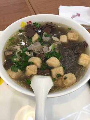 南京鸭血粉丝汤哪家最正宗,南京哪里的鸭血粉丝最好吃啊-第1张图片-厨房小当家