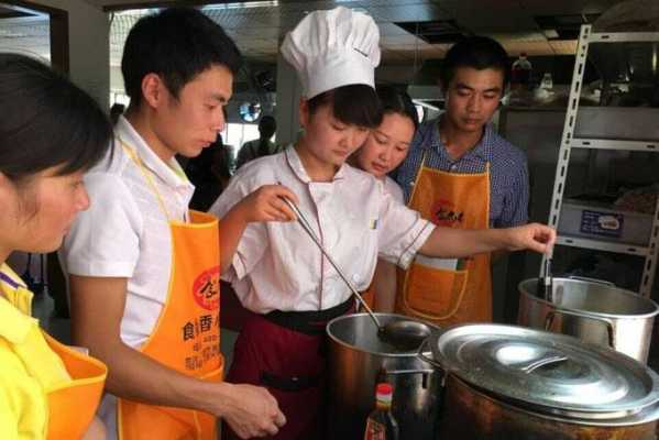 哪里教麻辣烫培训(哪里教麻辣烫培训技术)-第1张图片-厨房小当家 哪里教麻辣烫培训(哪里教麻辣烫培训技术)-第1张图片-厨房小当家
