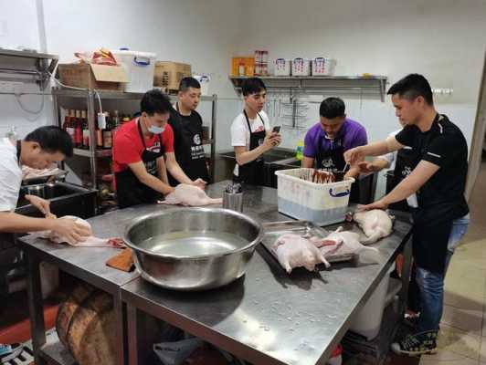 广东学烧腊哪里好,正宗烧腊技术培训,广州哪里有烧腊培训的学校-第2张图片-厨房小当家 广东学烧腊哪里好,正宗烧腊技术培训,广州哪里有烧腊培训的学校-第2张图片-厨房小当家