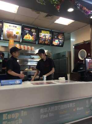 华莱士做汉堡工作怎么样(华莱士上班主要做什么)-第2张图片-厨房小当家 华莱士做汉堡工作怎么样(华莱士上班主要做什么)-第2张图片-厨房小当家