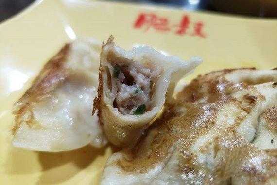 肥叔锅贴的肉怎么样(肥叔锅贴的肉怎么样好吃吗)-第3张图片-厨房小当家 肥叔锅贴的肉怎么样(肥叔锅贴的肉怎么样好吃吗)-第3张图片-厨房小当家