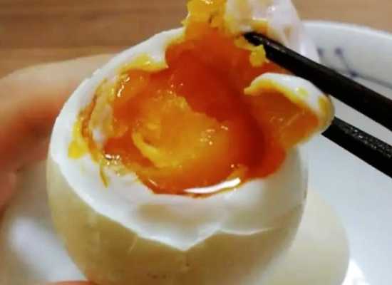 咸鸡蛋哪里的好吃(什么季节适合腌鸡蛋)-第2张图片-厨房小当家 咸鸡蛋哪里的好吃(什么季节适合腌鸡蛋)-第2张图片-厨房小当家