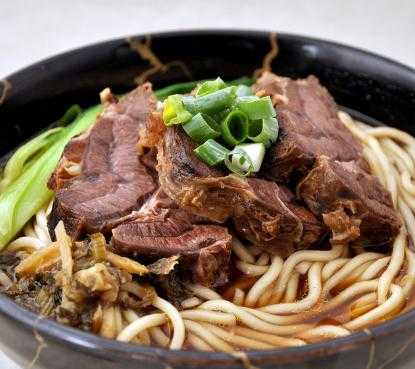 牛肉面五十字好评,爱味牛肉面怎么样好吃吗-第2张图片-厨房小当家 牛肉面五十字好评,爱味牛肉面怎么样好吃吗-第2张图片-厨房小当家
