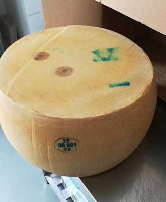 车轮芝士哪里有卖(车轮芝士可以用多久)-第3张图片-厨房小当家 车轮芝士哪里有卖(车轮芝士可以用多久)-第3张图片-厨房小当家
