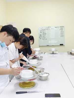 哪里可以学做私房蛋糕(哪里可以学做私房蛋糕师)-第2张图片-厨房小当家 哪里可以学做私房蛋糕(哪里可以学做私房蛋糕师)-第2张图片-厨房小当家