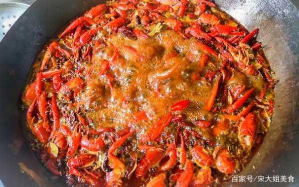 麻辣小龙虾哪里能吃(麻辣小龙虾吃哪里的肉)-第2张图片-厨房小当家 麻辣小龙虾哪里能吃(麻辣小龙虾吃哪里的肉)-第2张图片-厨房小当家