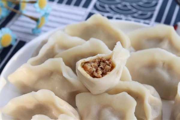 牛肉饺子用哪里的肉（牛肉饺子用哪个部位的牛肉）-第2张图片-厨房小当家