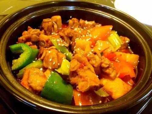 黄闷焖鸡米饭怎么样(黄焖鸡米饭为什么那么多人爱吃?真有那么好吃)-第1张图片-厨房小当家 黄闷焖鸡米饭怎么样(黄焖鸡米饭为什么那么多人爱吃?真有那么好吃)-第1张图片-厨房小当家