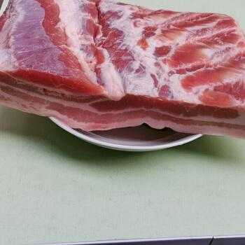 猪肉买回来颜色变淡发绿,素五花肉哪里买正宗-第1张图片-厨房小当家 猪肉买回来颜色变淡发绿,素五花肉哪里买正宗-第1张图片-厨房小当家