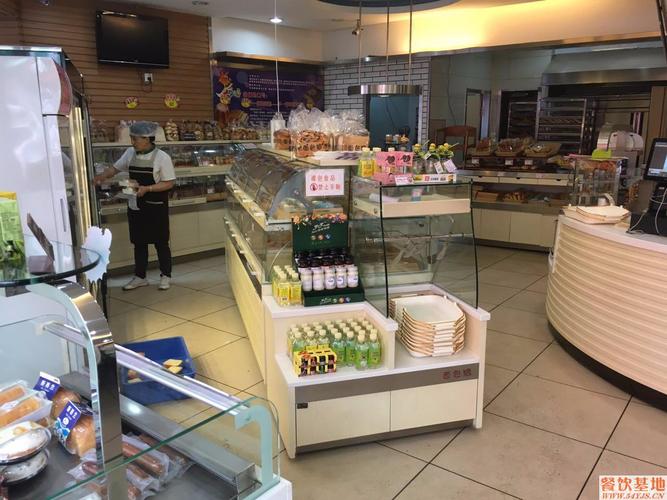 杂粮面包蛋糕店哪里有（杂粮面包蛋糕店哪里有卖）-第3张图片-厨房小当家