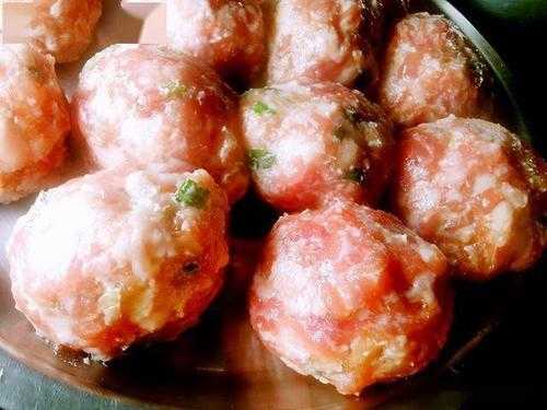 猪肉丸子用哪里的肉(肉丸子用前腿肉还是后腿肉)-第2张图片-厨房小当家 猪肉丸子用哪里的肉(肉丸子用前腿肉还是后腿肉)-第2张图片-厨房小当家