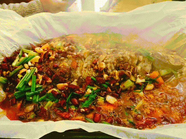 开个纸上烤店鱼怎么样(纸上烤鱼和普通烤鱼的区别)-第1张图片-厨房小当家 开个纸上烤店鱼怎么样(纸上烤鱼和普通烤鱼的区别)-第1张图片-厨房小当家
