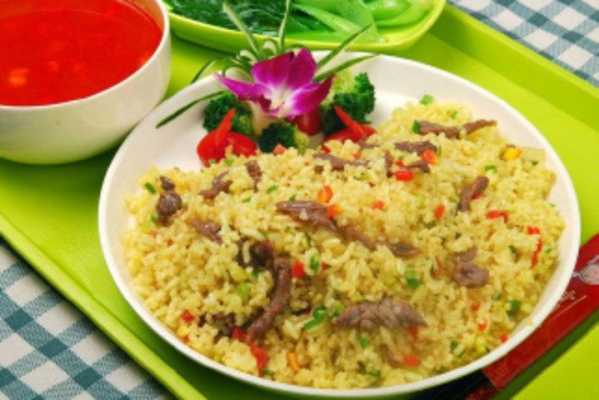 铁板炒饭和普通炒饭有什么区别,铁板炒饭从哪里流传的-第3张图片-厨房小当家