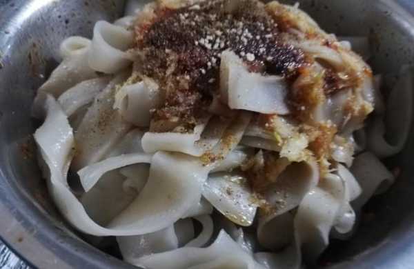现蒸面皮哪里好吃(蒸面皮的做法)-第3张图片-厨房小当家 现蒸面皮哪里好吃(蒸面皮的做法)-第3张图片-厨房小当家