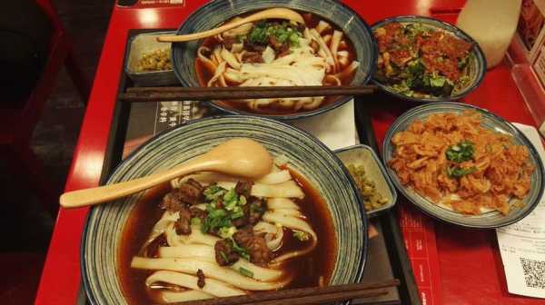 长沙特色米粉街哪家好吃,湖南哪里的米粉好吃又便宜-第2张图片-厨房小当家 长沙特色米粉街哪家好吃,湖南哪里的米粉好吃又便宜-第2张图片-厨房小当家
