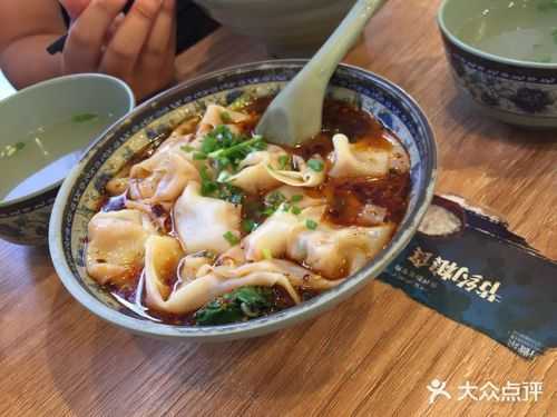 重庆哪里的抄手好吃(重庆哪里的抄手好吃又好吃)-第1张图片-厨房小当家 重庆哪里的抄手好吃(重庆哪里的抄手好吃又好吃)-第1张图片-厨房小当家
