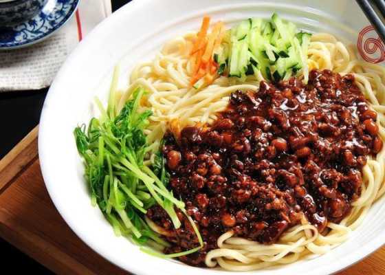 炸酱面来自哪里(炸酱面来自哪里的美食)-第1张图片-厨房小当家 炸酱面来自哪里(炸酱面来自哪里的美食)-第1张图片-厨房小当家