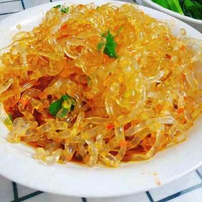 凉菜亮晶晶的叫什么,凉菜海蜇丝哪里有卖的-第1张图片-厨房小当家 凉菜亮晶晶的叫什么,凉菜海蜇丝哪里有卖的-第1张图片-厨房小当家
