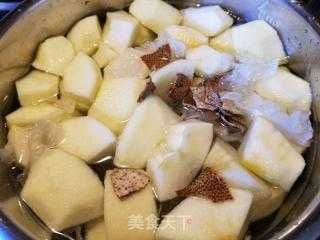 苹果可以跟薏仁一起炖吗,薏仁苹果餐多少钱一盒-第2张图片-厨房小当家 苹果可以跟薏仁一起炖吗,薏仁苹果餐多少钱一盒-第2张图片-厨房小当家