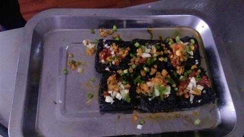 我想学臭豆腐，去哪学做臭豆腐比较好,去哪里学炸臭豆腐好-第1张图片-厨房小当家