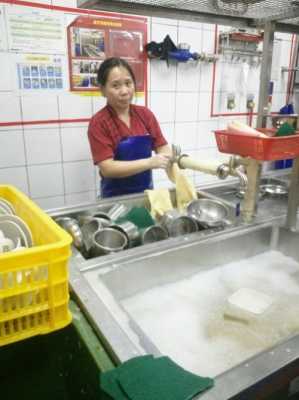 快餐店怎么样节省人工(在饭店里快速洗碗的方法)-第2张图片-厨房小当家 快餐店怎么样节省人工(在饭店里快速洗碗的方法)-第2张图片-厨房小当家