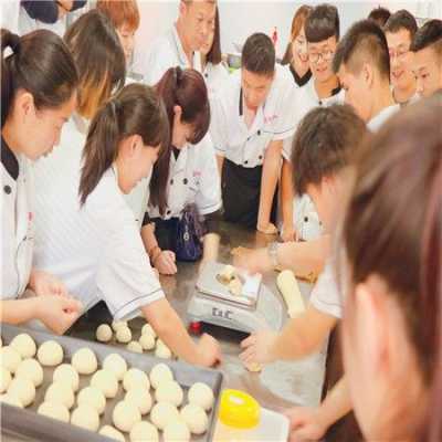 北京哪里能学做蛋糕(北京哪里能学做蛋糕师)-第3张图片-厨房小当家 北京哪里能学做蛋糕(北京哪里能学做蛋糕师)-第3张图片-厨房小当家