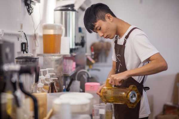 避风塘奶茶店工作怎么样(已工作,想在业余时间开家奶茶店,雇两个人照看生意。请问如何管理才能保证钱物的安全)-第1张图片-厨房小当家 避风塘奶茶店工作怎么样(已工作,想在业余时间开家奶茶店,雇两个人照看生意。请问如何管理才能保证钱物的安全)-第1张图片-厨房小当家