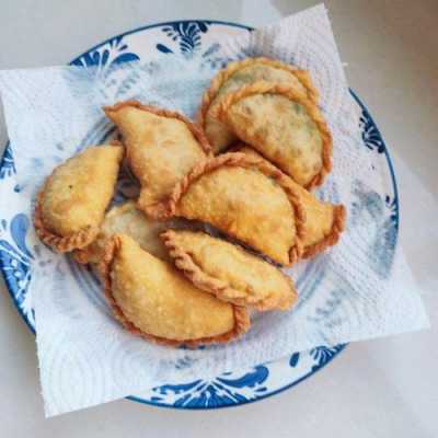 油炸菜饺是哪里特产(庐江油炸大饺子的做法)-第1张图片-厨房小当家 油炸菜饺是哪里特产(庐江油炸大饺子的做法)-第1张图片-厨房小当家