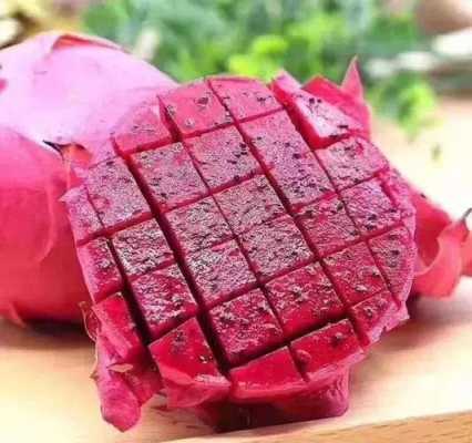 火龙果金色沙漠哪里最多,火龙果哪里的好吃更甜-第1张图片-厨房小当家 火龙果金色沙漠哪里最多,火龙果哪里的好吃更甜-第1张图片-厨房小当家
