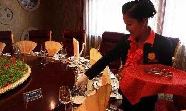 去大酒店做服务员好吗,在酒楼当服务员怎么样啊-第3张图片-厨房小当家 去大酒店做服务员好吗,在酒楼当服务员怎么样啊-第3张图片-厨房小当家