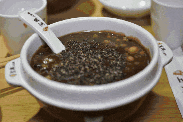宝典八宝粥怎么样(你在火车上经历过最刺激的故事是什么)-第2张图片-厨房小当家 宝典八宝粥怎么样(你在火车上经历过最刺激的故事是什么)-第2张图片-厨房小当家