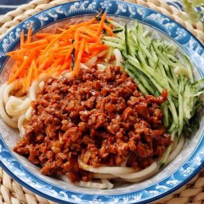 老北京杂酱面哪里正宗(北京方砖厂炸酱面哪一家最正宗)-第3张图片-厨房小当家 老北京杂酱面哪里正宗(北京方砖厂炸酱面哪一家最正宗)-第3张图片-厨房小当家