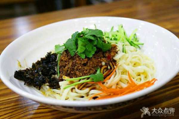 老北京杂酱面哪里正宗(北京方砖厂炸酱面哪一家最正宗)-第2张图片-厨房小当家 老北京杂酱面哪里正宗(北京方砖厂炸酱面哪一家最正宗)-第2张图片-厨房小当家