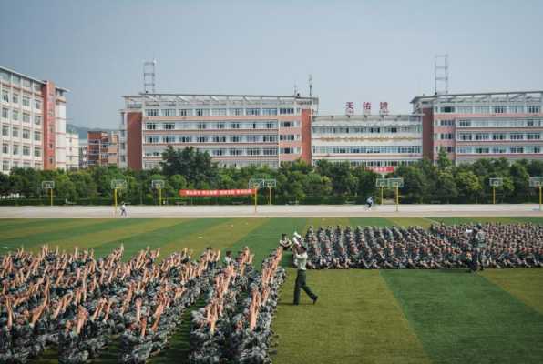 九江虾扯蛋在哪里(九江职业技术学院军训多长时间)-第3张图片-厨房小当家 九江虾扯蛋在哪里(九江职业技术学院军训多长时间)-第3张图片-厨房小当家
