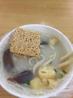 老鸭汤泡锅巴在哪里学(雷州鸭仔饭做法)-第1张图片-厨房小当家 老鸭汤泡锅巴在哪里学(雷州鸭仔饭做法)-第1张图片-厨房小当家